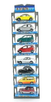 8er-Set Metallspielzeugautos auf Hängekarte