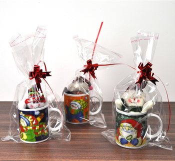Weihnachtstasse mit Plüsch-Schneemann Geschenkset