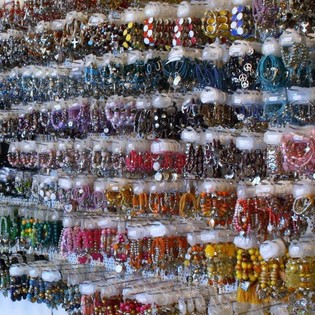 TIPP - BESUCHEN SIE AUCH UNSERE SCHMUCKABTEILUNG