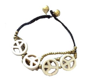 Creme-farbenes Ibiza-Armband Peace (1 Stk.)